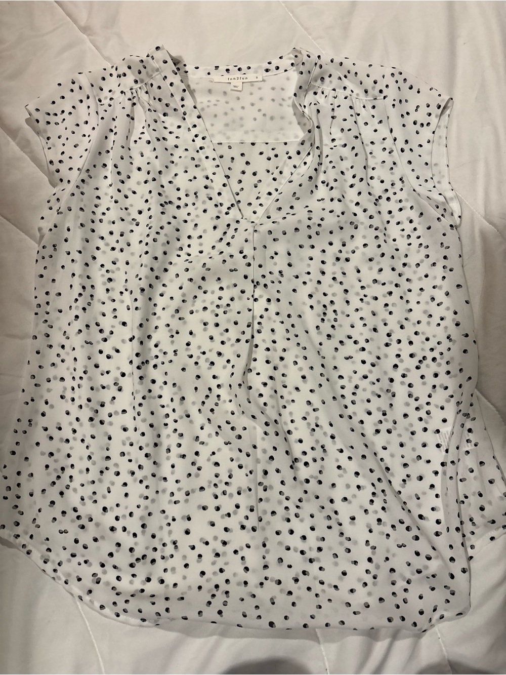fun 2 fun White Blouse with Black Dot Print Size Small
